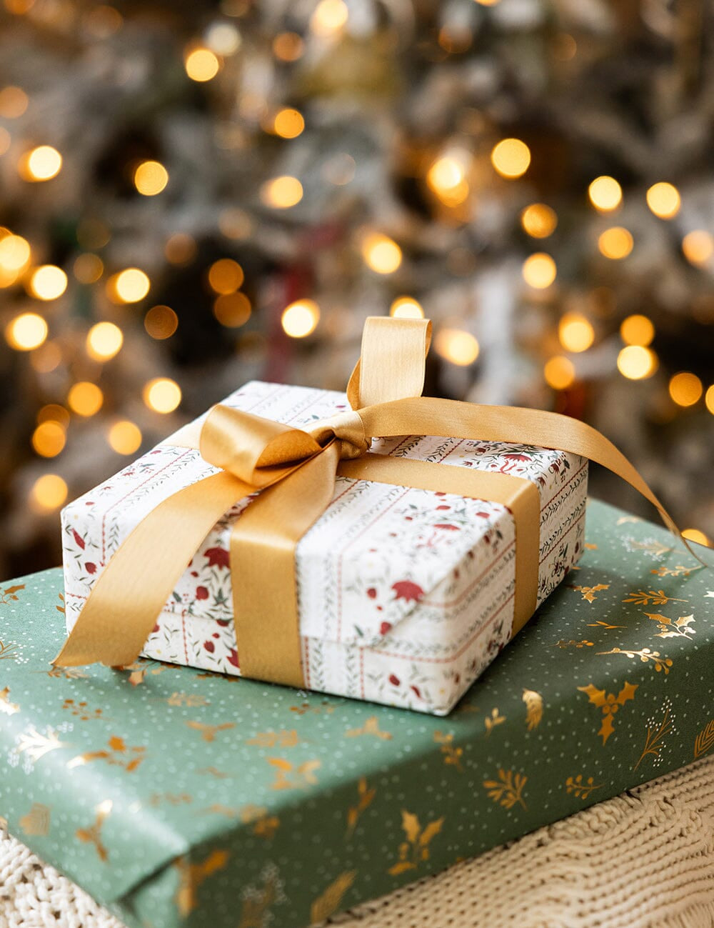 Festive Florals Gift Wrap 3m - Pure Apotheca