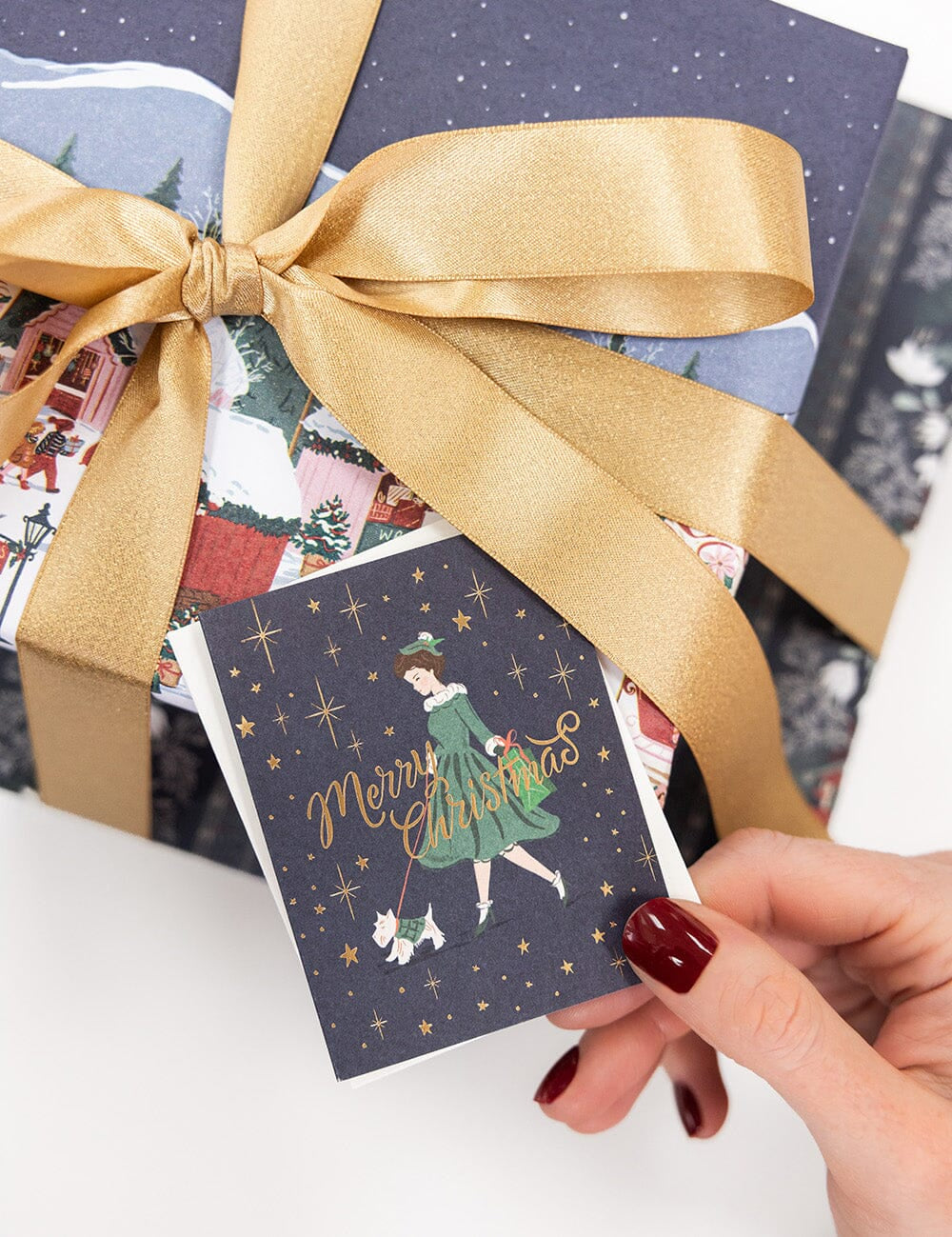 Gift Wrap Roll 3m - Christmas Market - Pure Apotheca