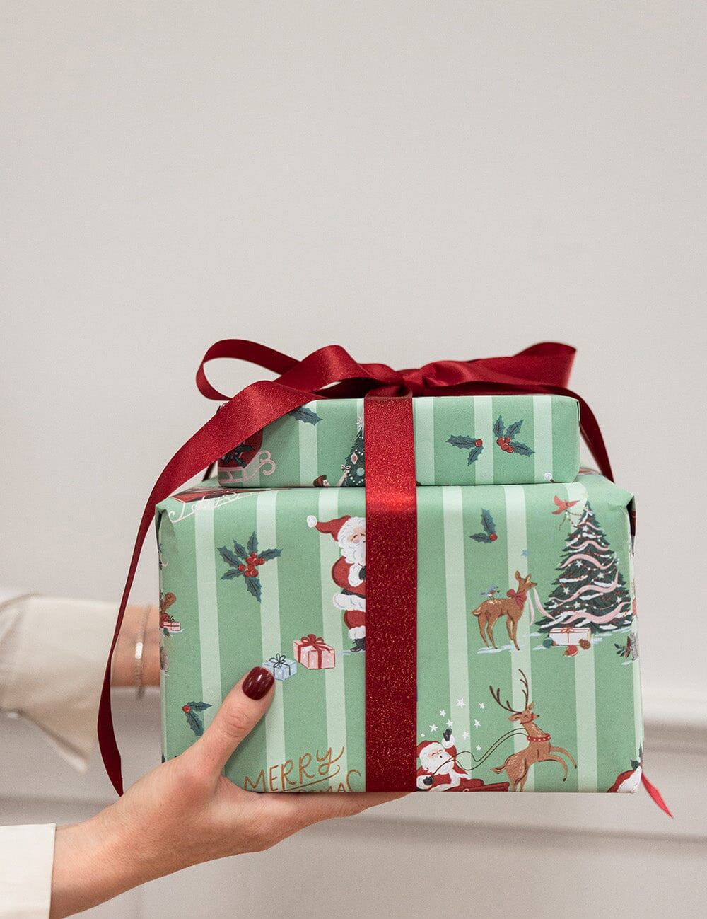 Gift Wrap Roll 3m - Christmas Santas - Pure Apotheca