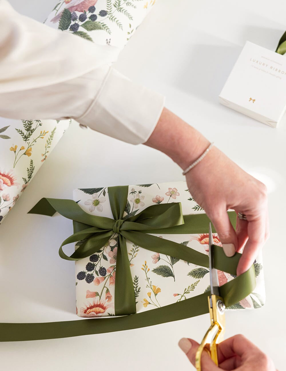 Gift Wrap Roll 3m - Cockatoo - Pure Apotheca