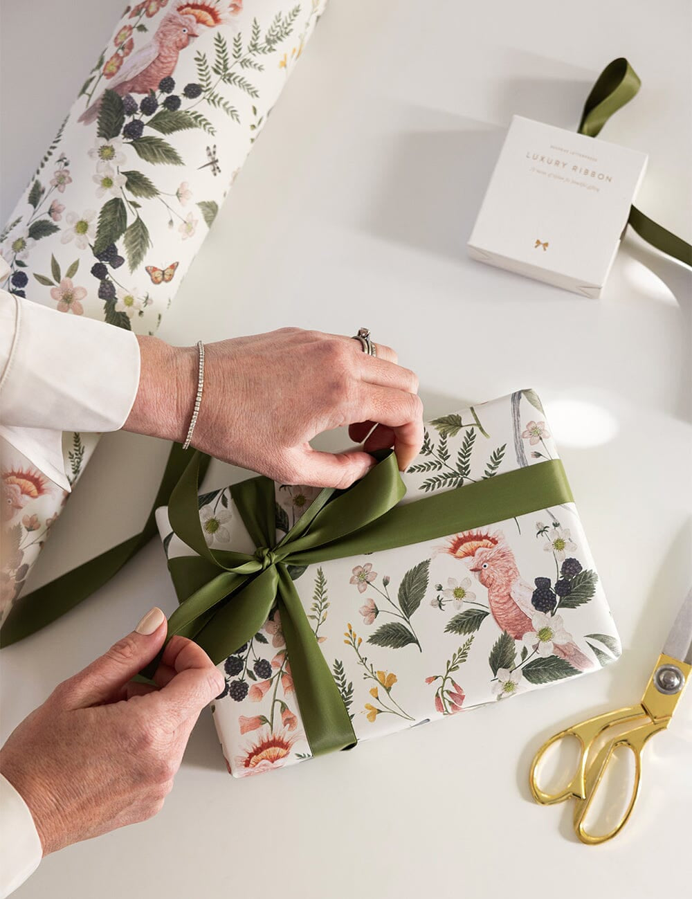 Gift Wrap Roll 3m - Cockatoo - Pure Apotheca