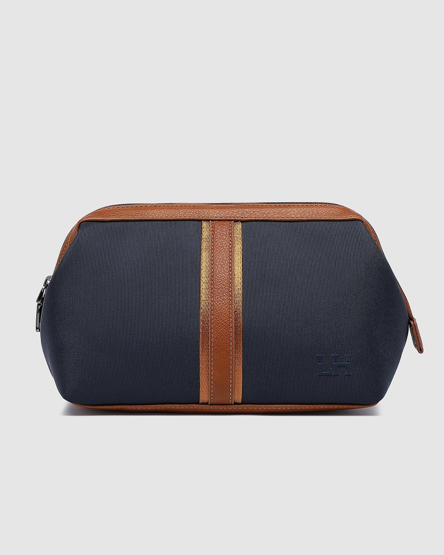 Gilbert Mens Toiletry Bag Nylon Navy - Pure Apotheca