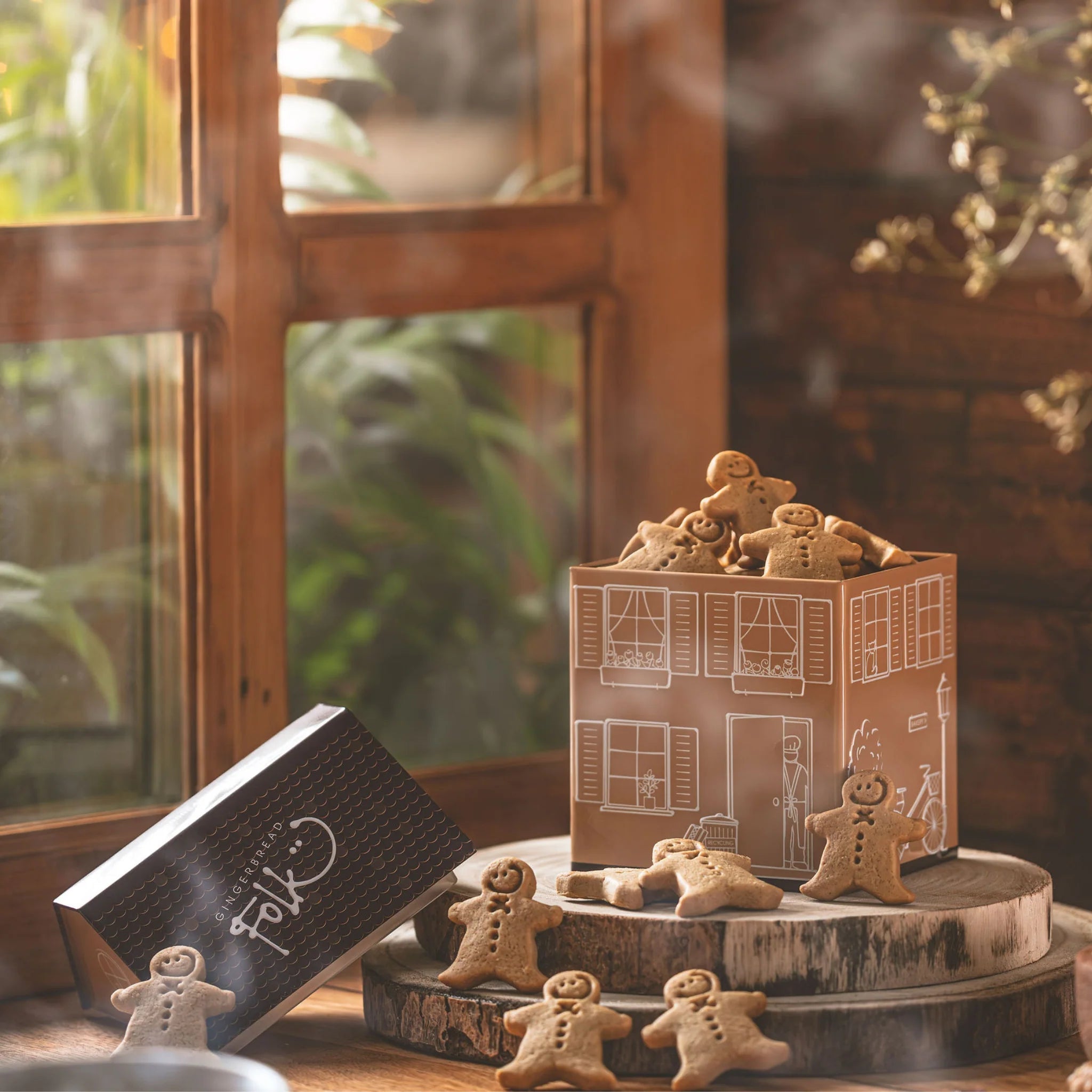 Gingerbread Bakery Cookie Tin 200g - Pure Apotheca