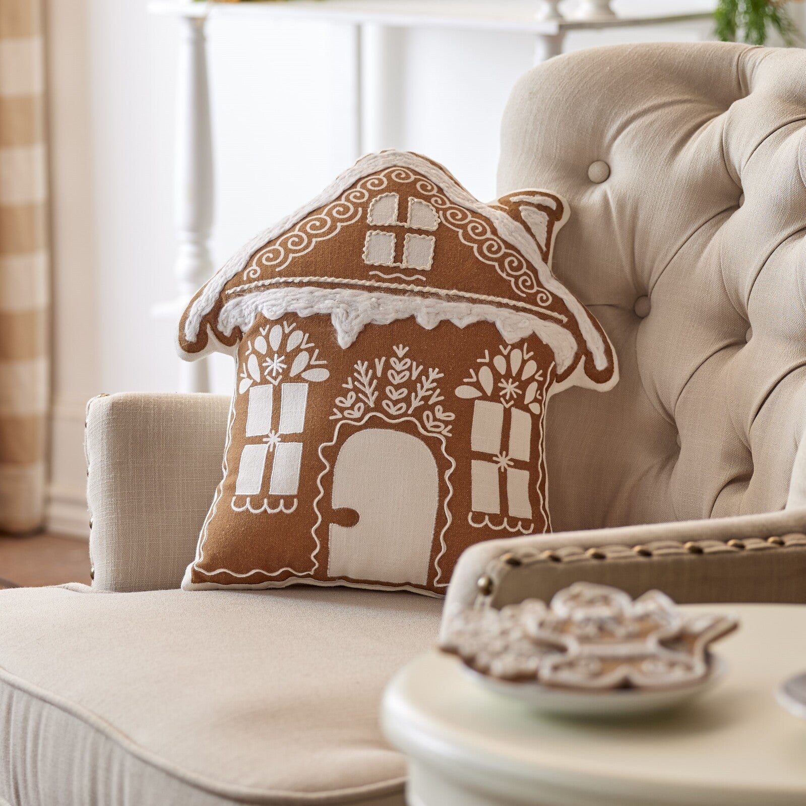 Gingerbread House Pillow 45x45cm - Pure Apotheca