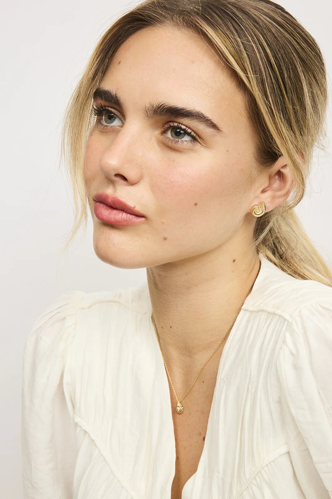 Gold Sundial Shell Earring - Pure Apotheca