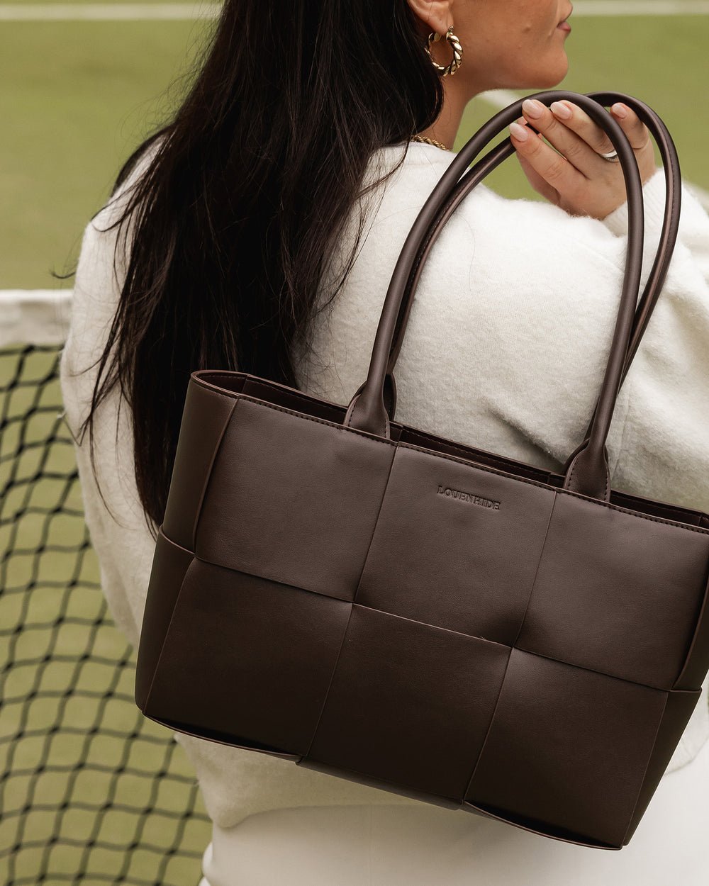 Gwen Handbag Chocolate - Pure Apotheca