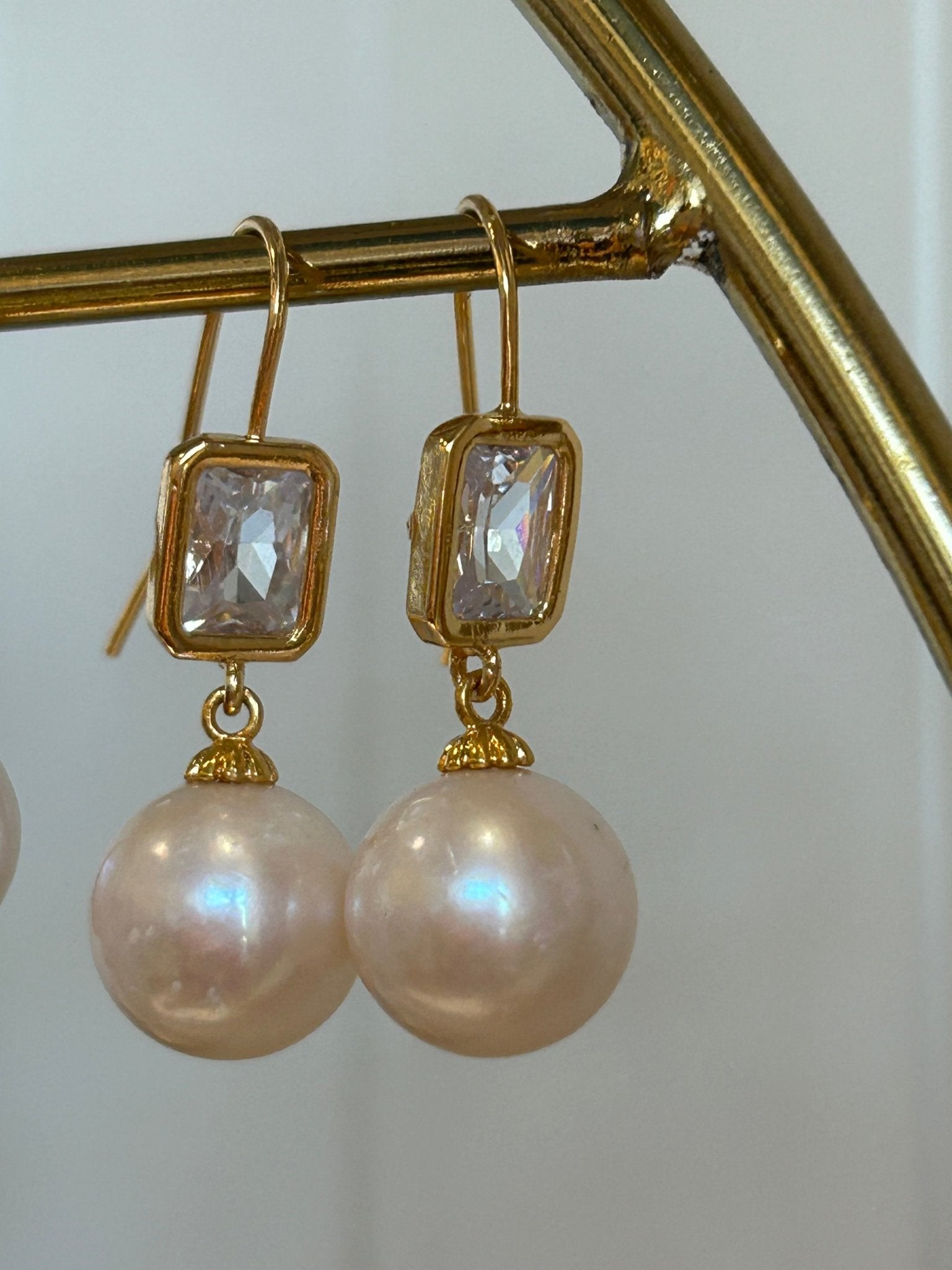 Hailey Crystal & Pearl Gold Hook Earring - Pure Apotheca