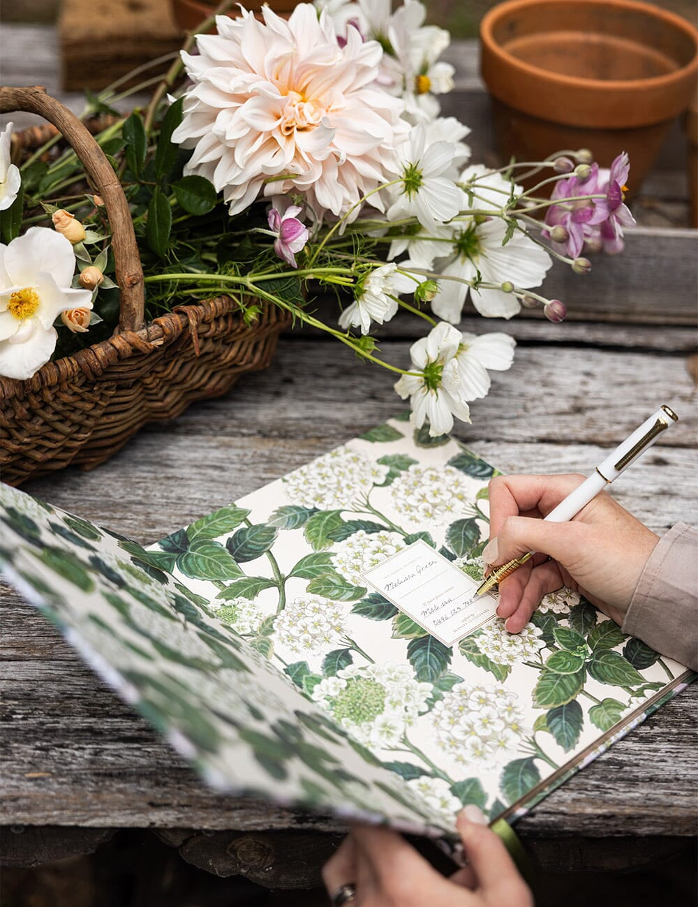 Heirloom Gardening Journal - Hydrangea - Pure Apotheca