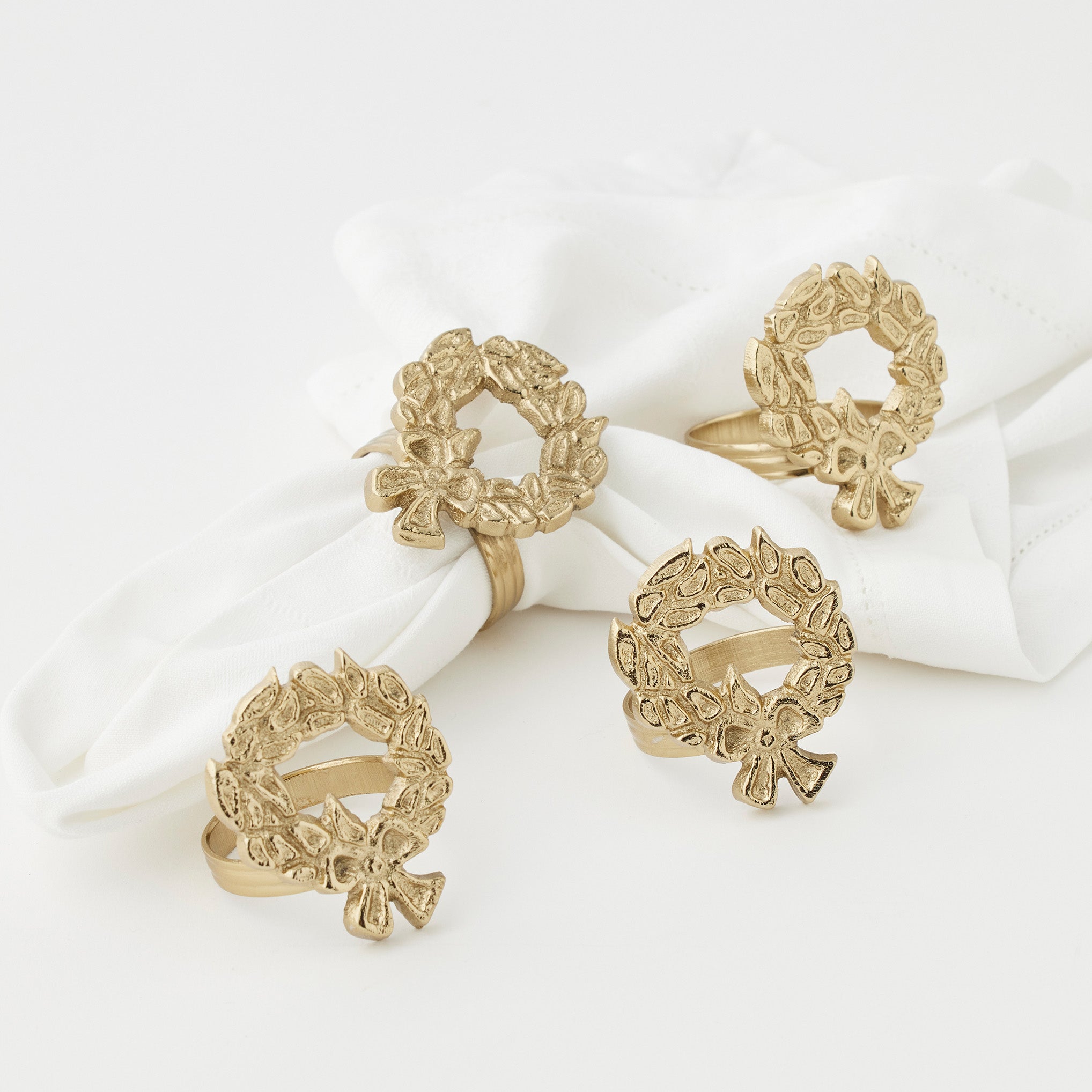 Holiday Garland Napkin Rings Set/4 - Pure Apotheca