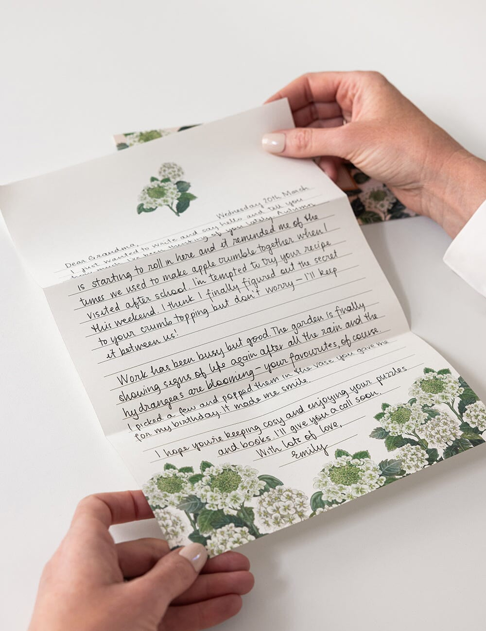 Hydrangea A4 Lined Writing Pad - Pure Apotheca