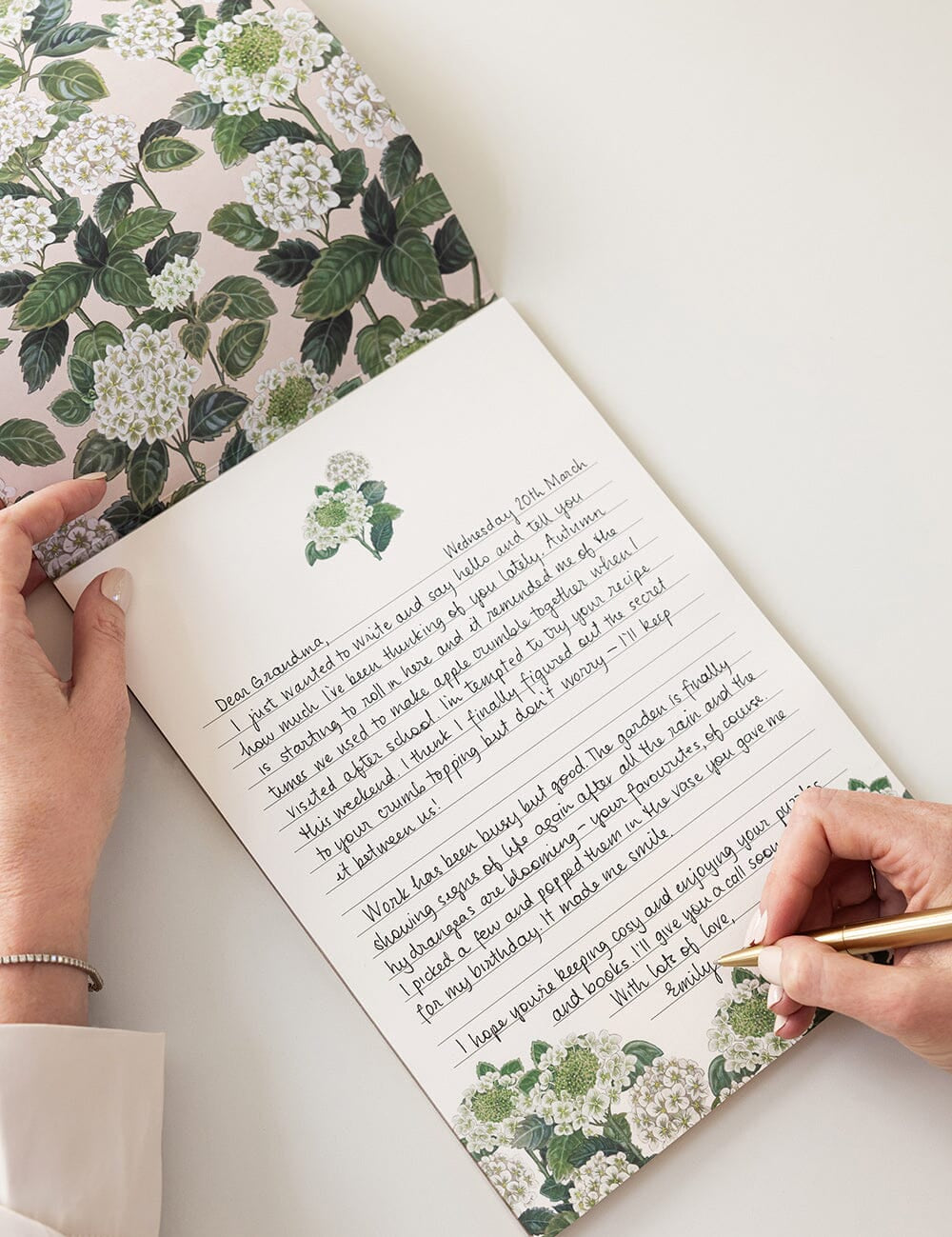 Hydrangea A4 Lined Writing Pad - Pure Apotheca
