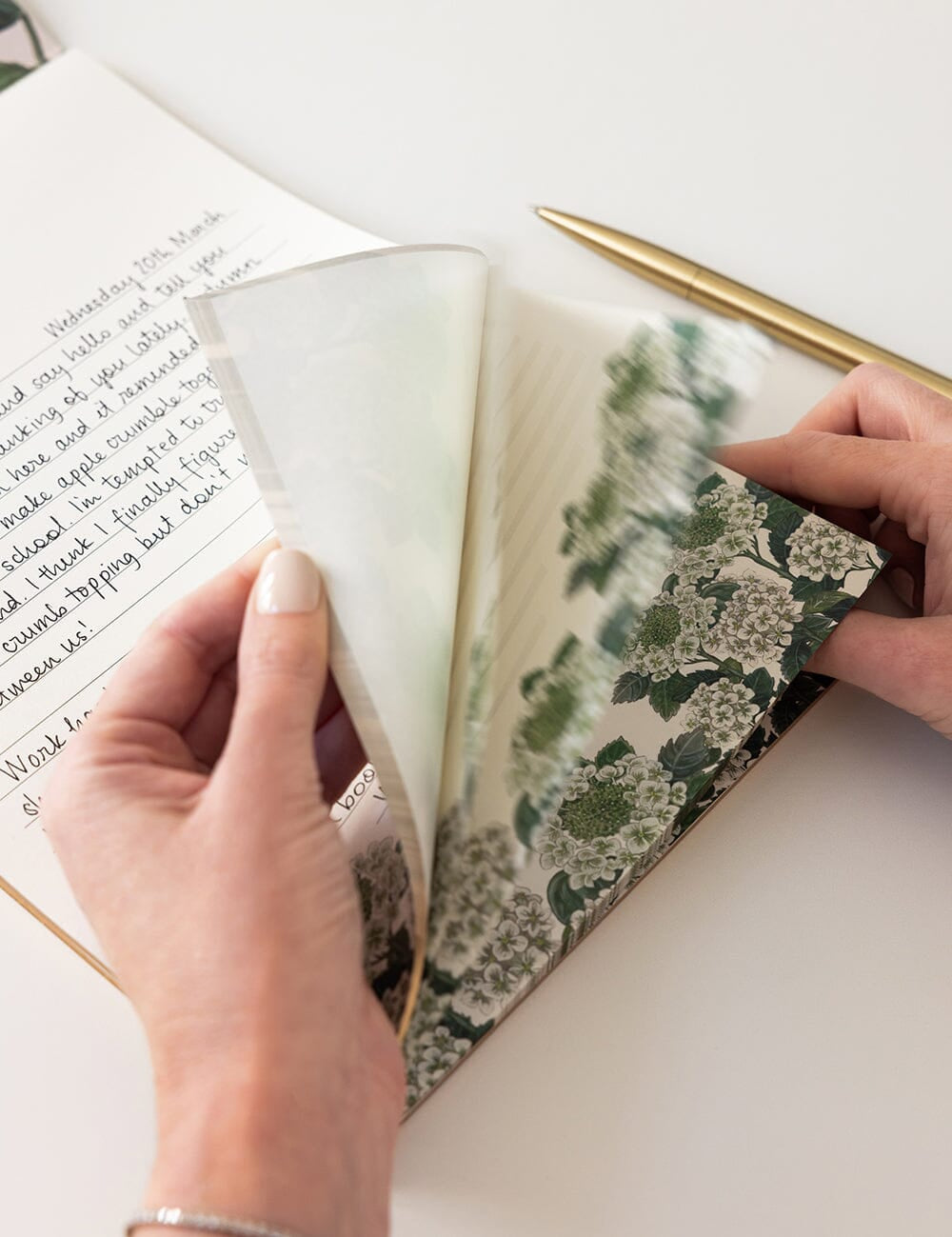 Hydrangea A4 Lined Writing Pad - Pure Apotheca