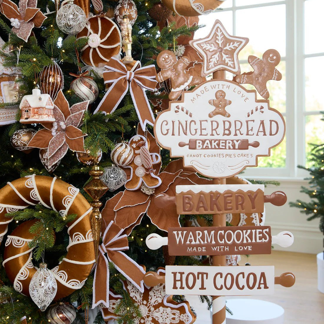 INTRICATE LACE GINGERBREAD SNOWFLAKE ORNAMENT - Pure Apotheca