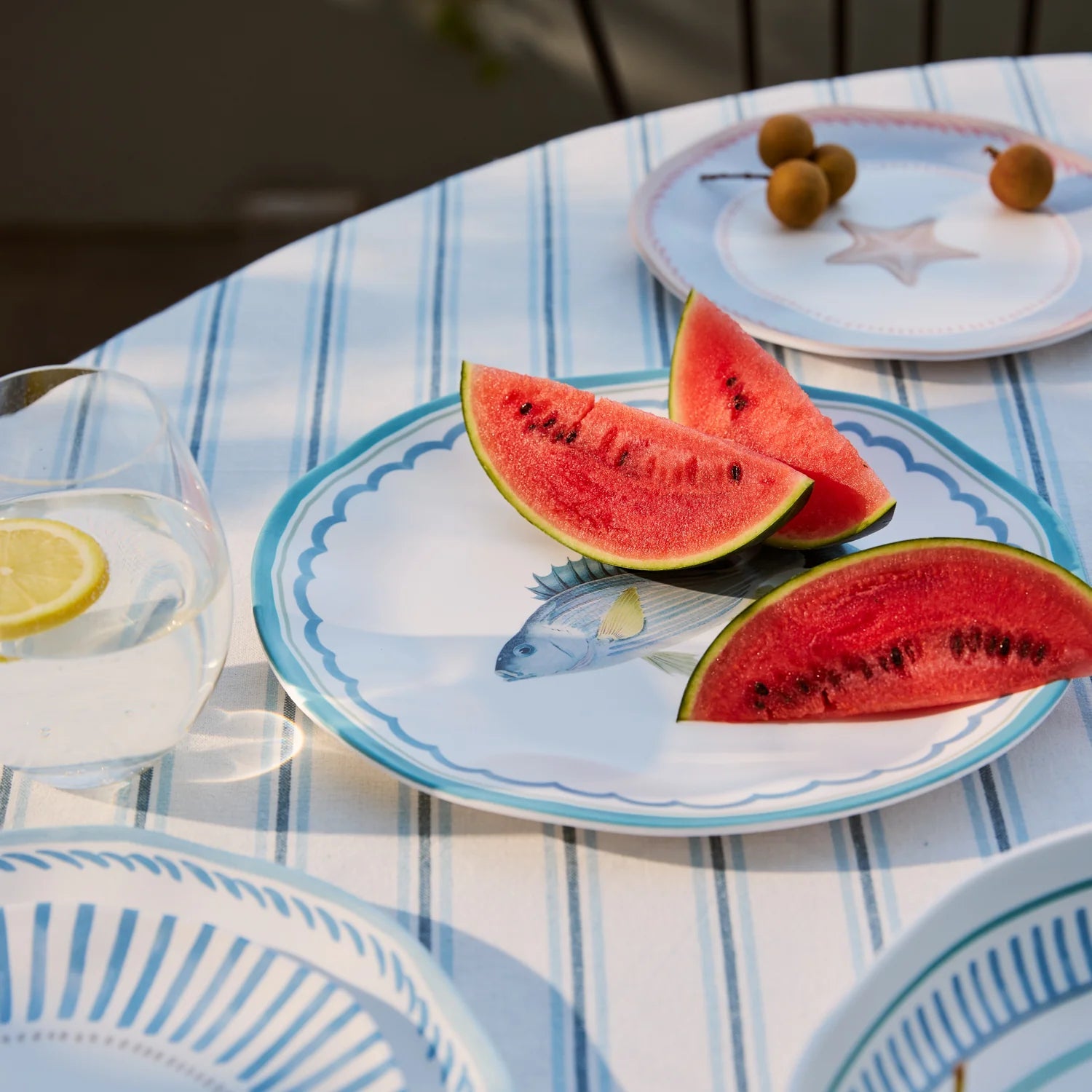 LA MER FISH MELAMINE LARGE PLATE - Pure Apotheca