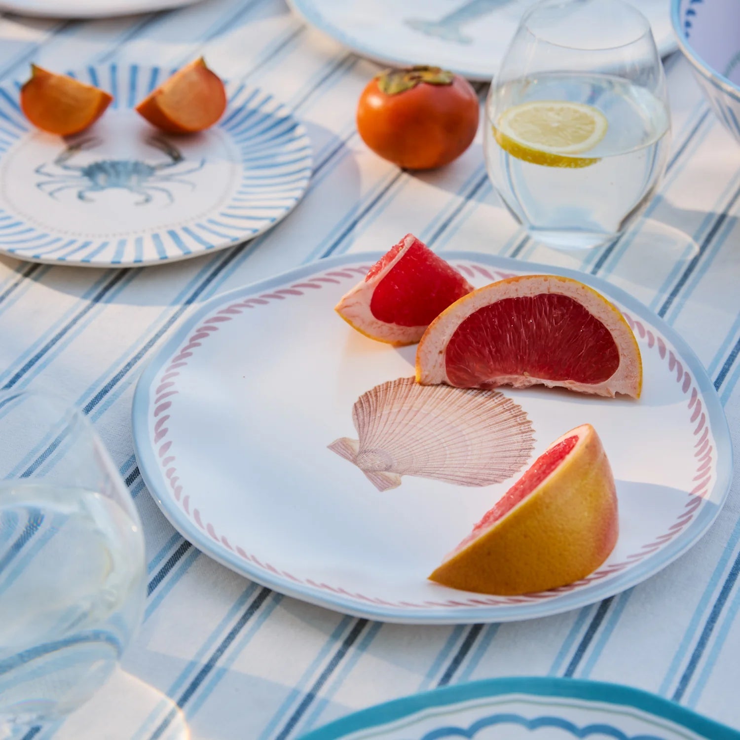 LA MER SHELL MELAMINE LARGE PLATE - Pure Apotheca