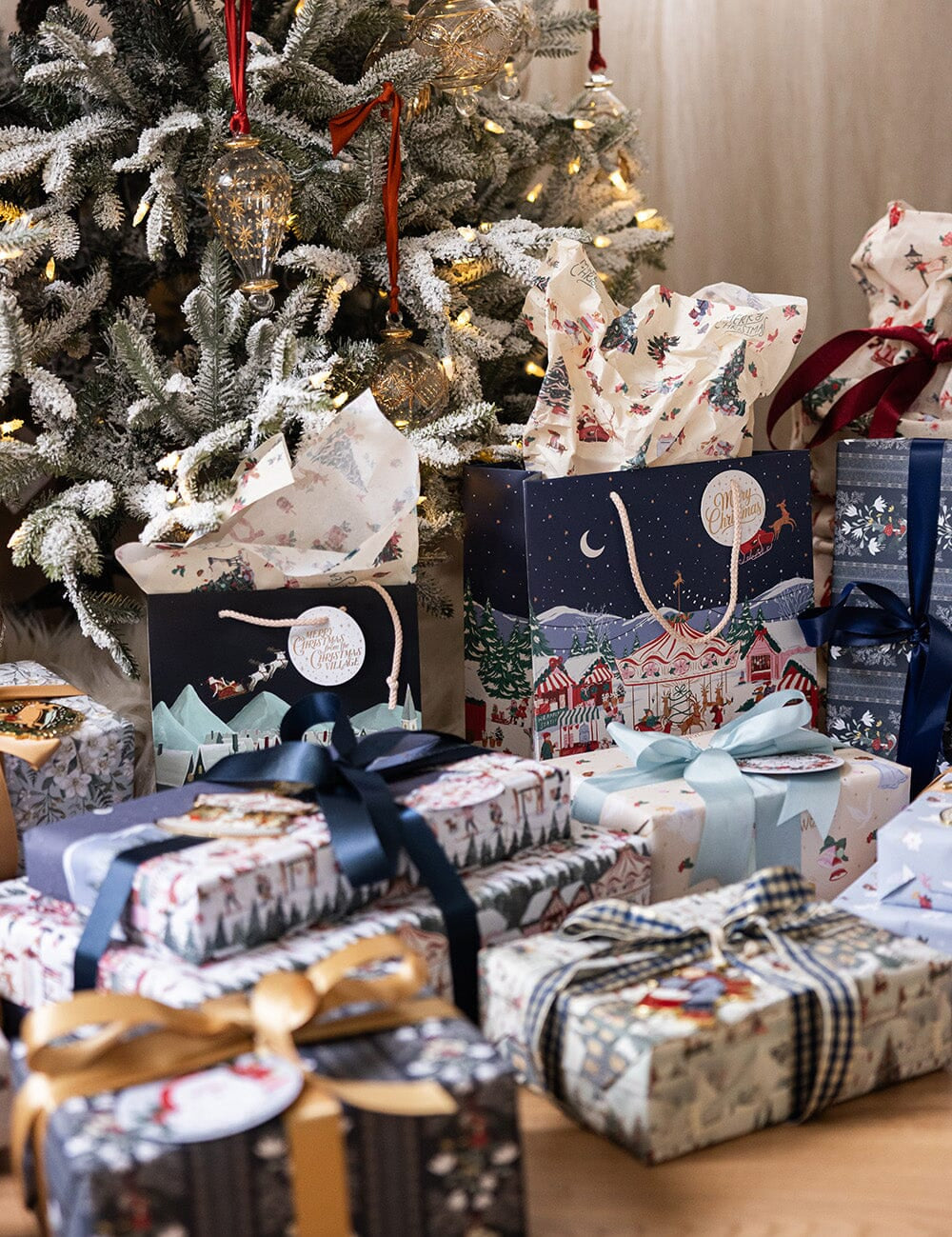 Large Gift Bag - Christmas Market - Pure Apotheca