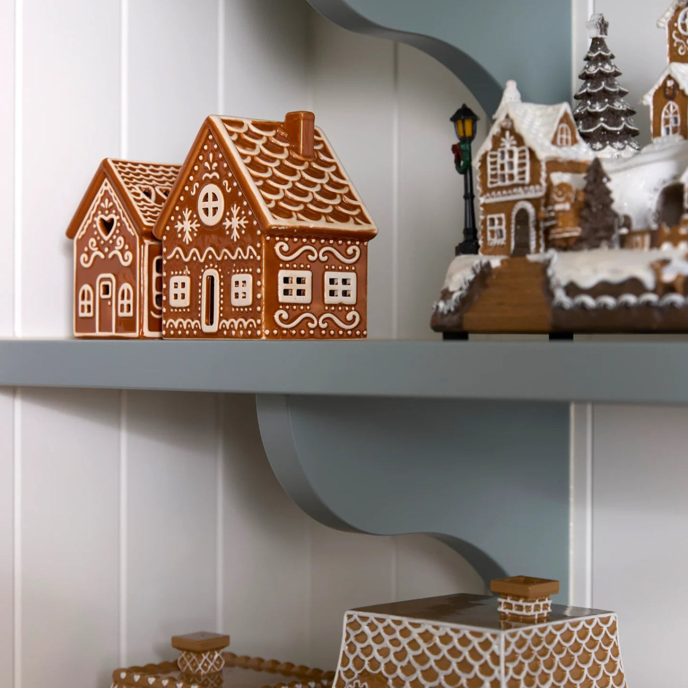LED CERAMIC GINGERBREAD HOUSE - Pure Apotheca