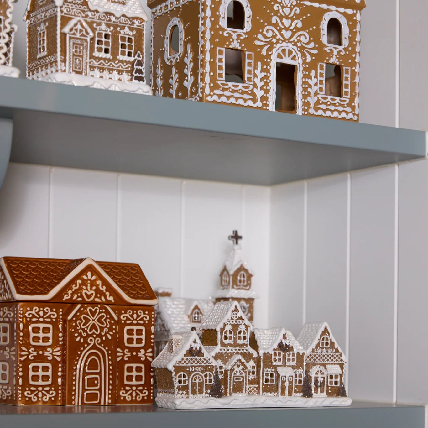 LED GINGERBREAD COTTAGE - Pure Apotheca