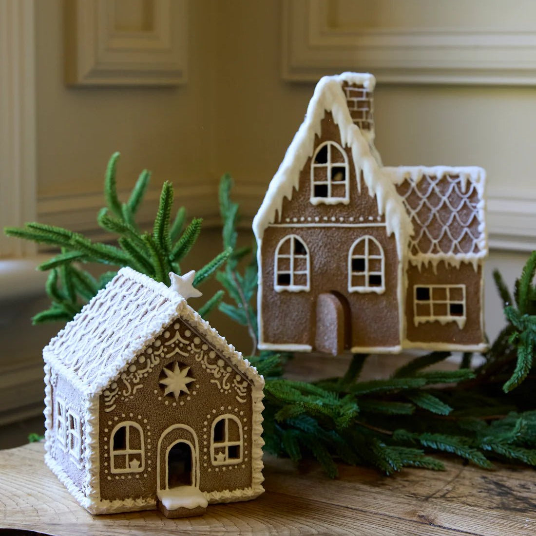 LED SNOW DUSTED GINGERBREAD MANOR - Pure Apotheca