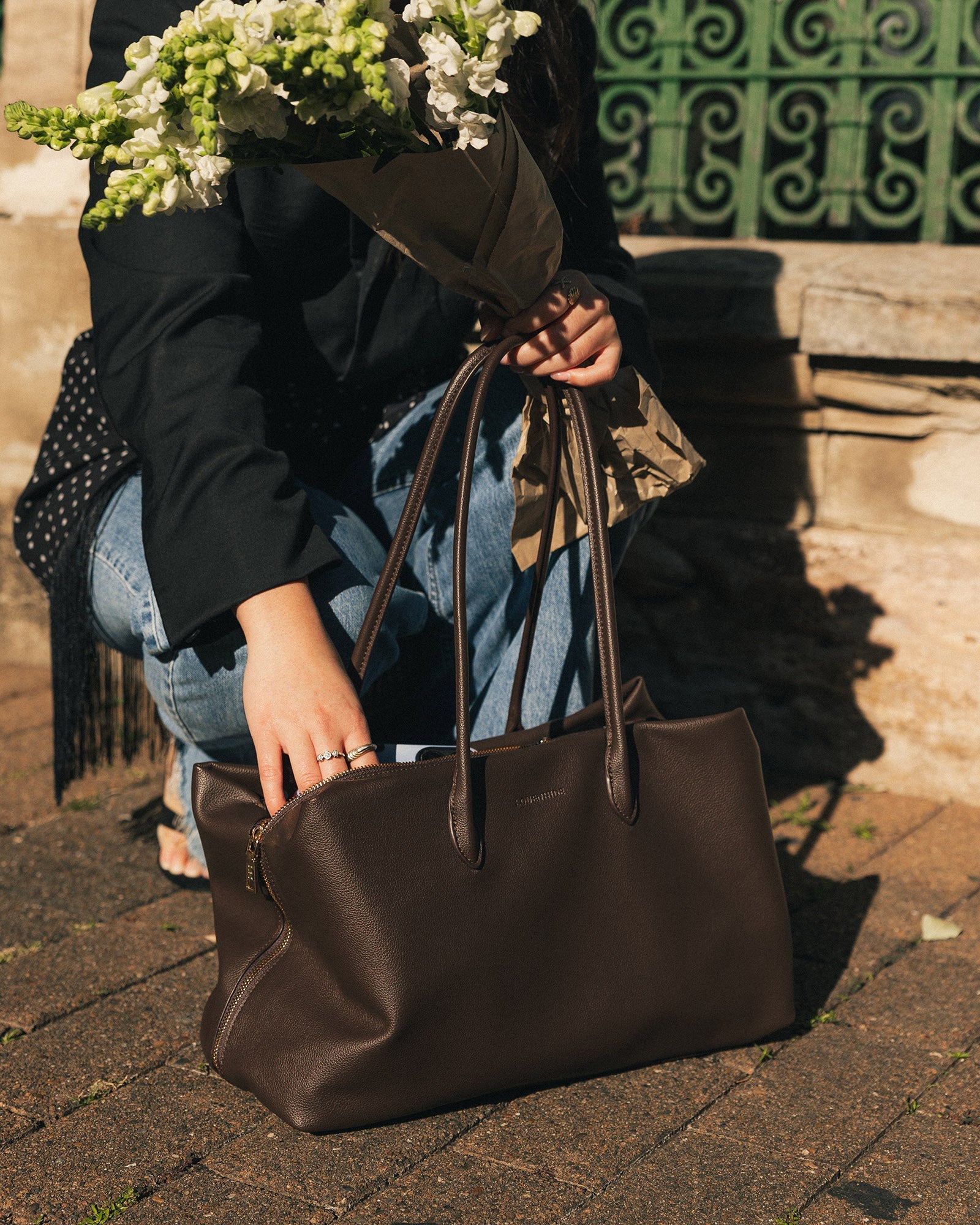 Leon Tote Bag Chocolate - Pure Apotheca