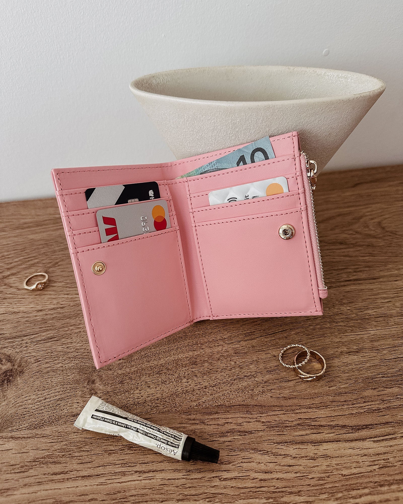 Lilly Wallet Pink - Pure Apotheca
