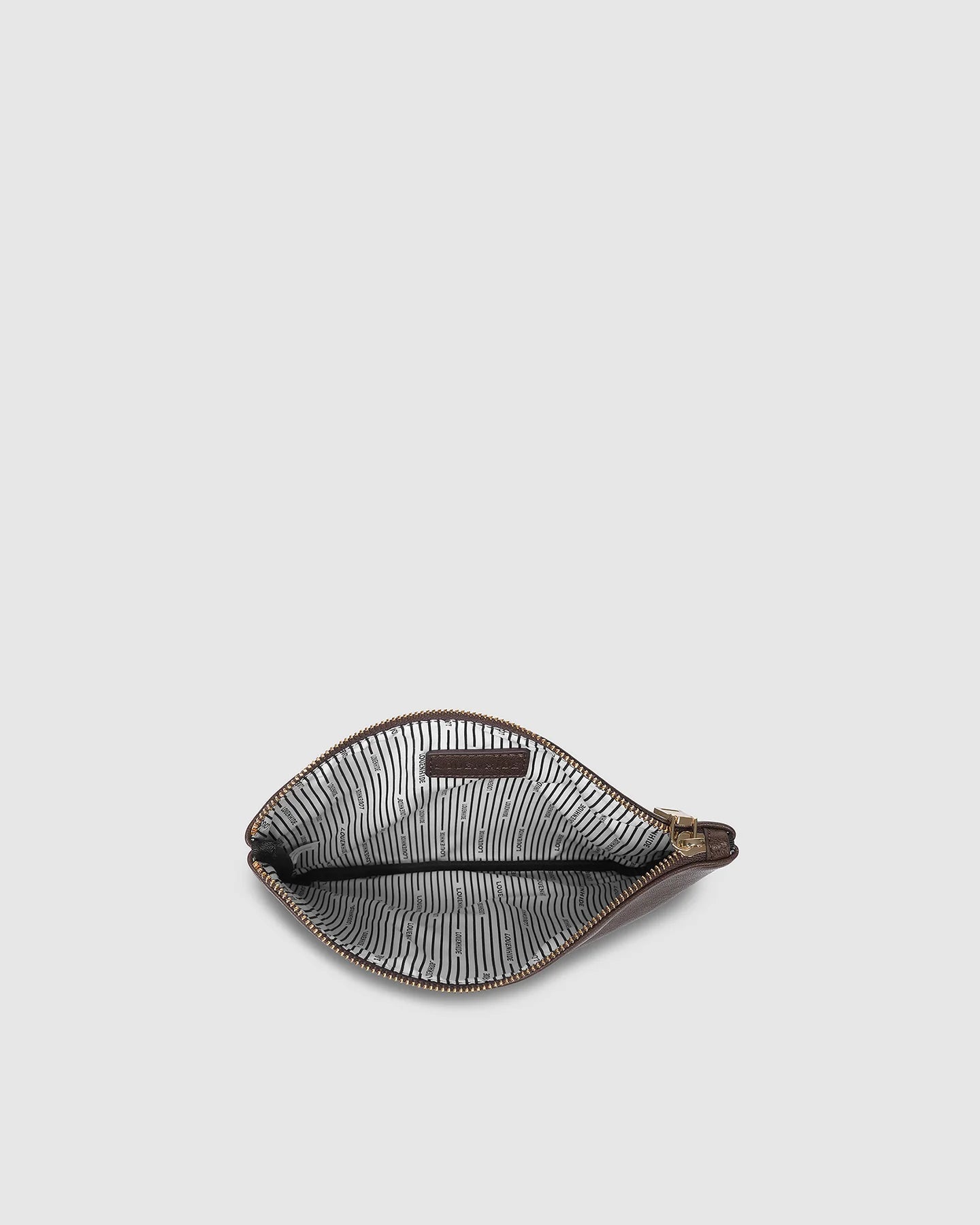 Louie Pouch Saddle Chocolate - Pure Apotheca
