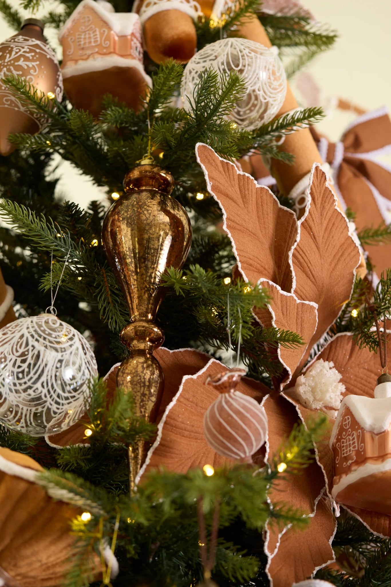LUXE GINGERBREAD POINSETTIA - Pure Apotheca