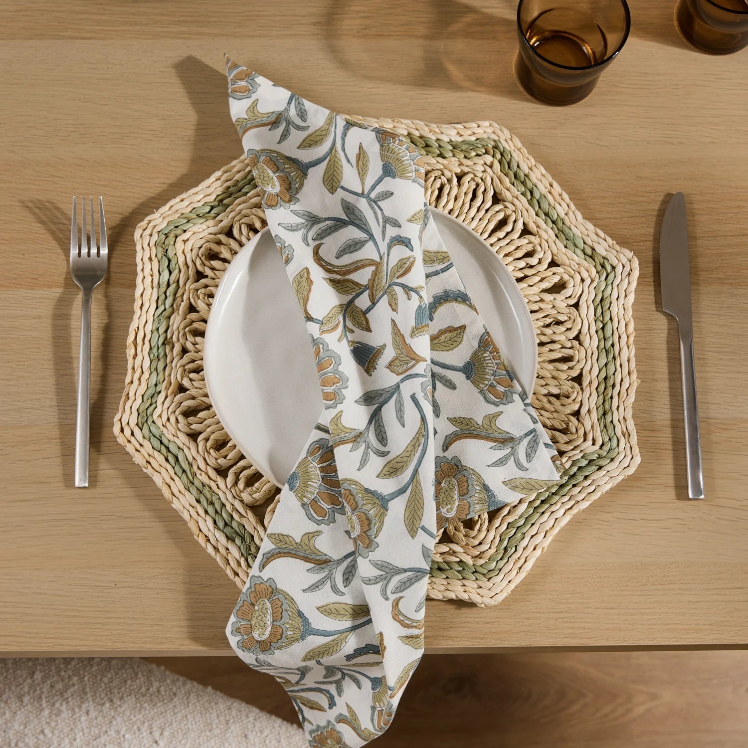MAJORCA NATURAL/GREEN WOVEN PLACEMAT 35X35CM - Pure Apotheca