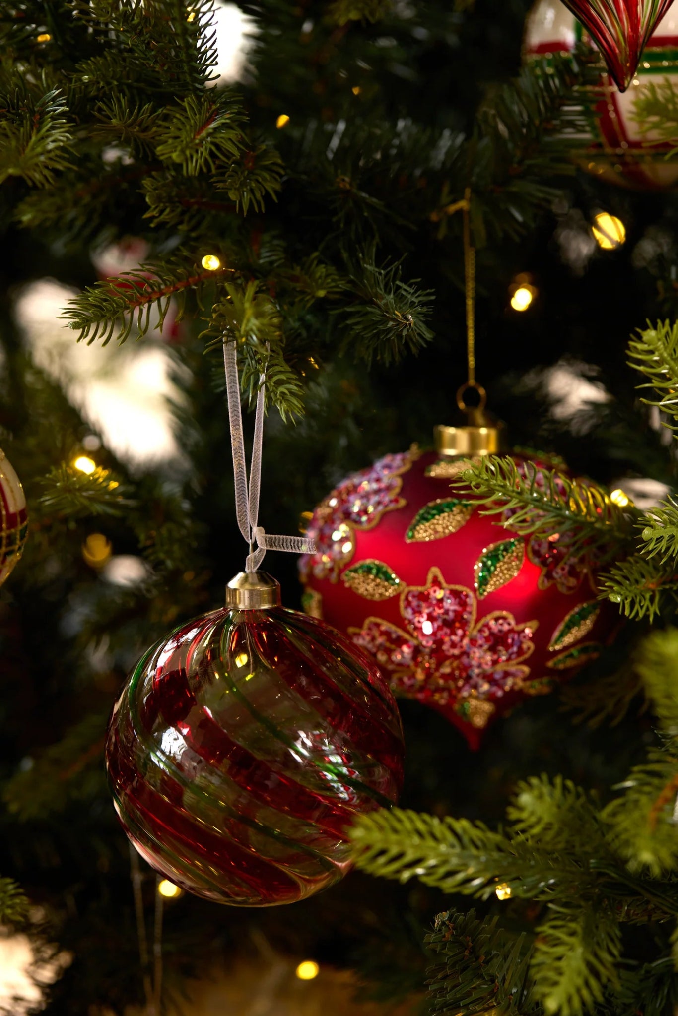 MATTE BEADED POINSETTIA ONION BAUBLE - Pure Apotheca