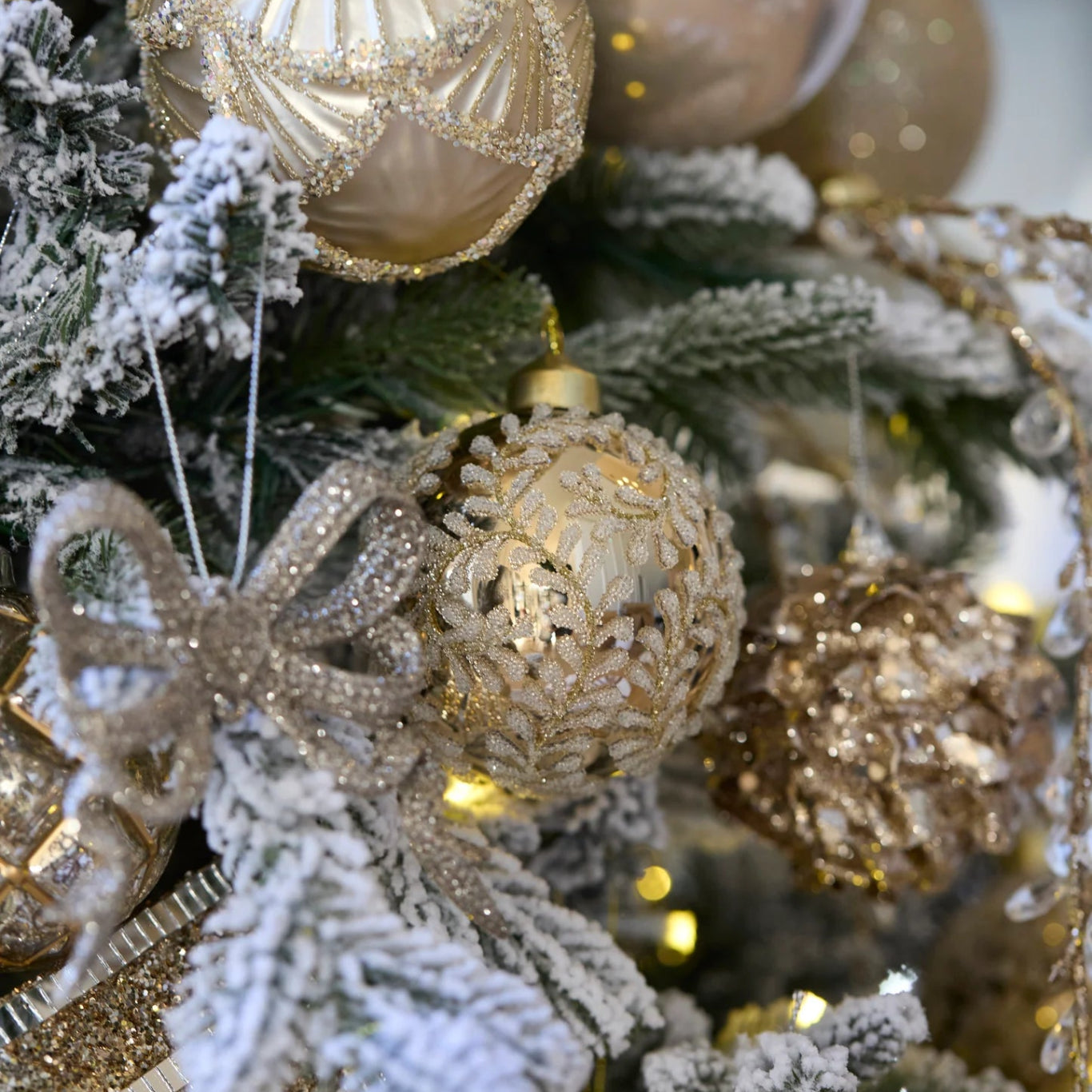 MATTE SCALE CREAM BAUBLE - Pure Apotheca