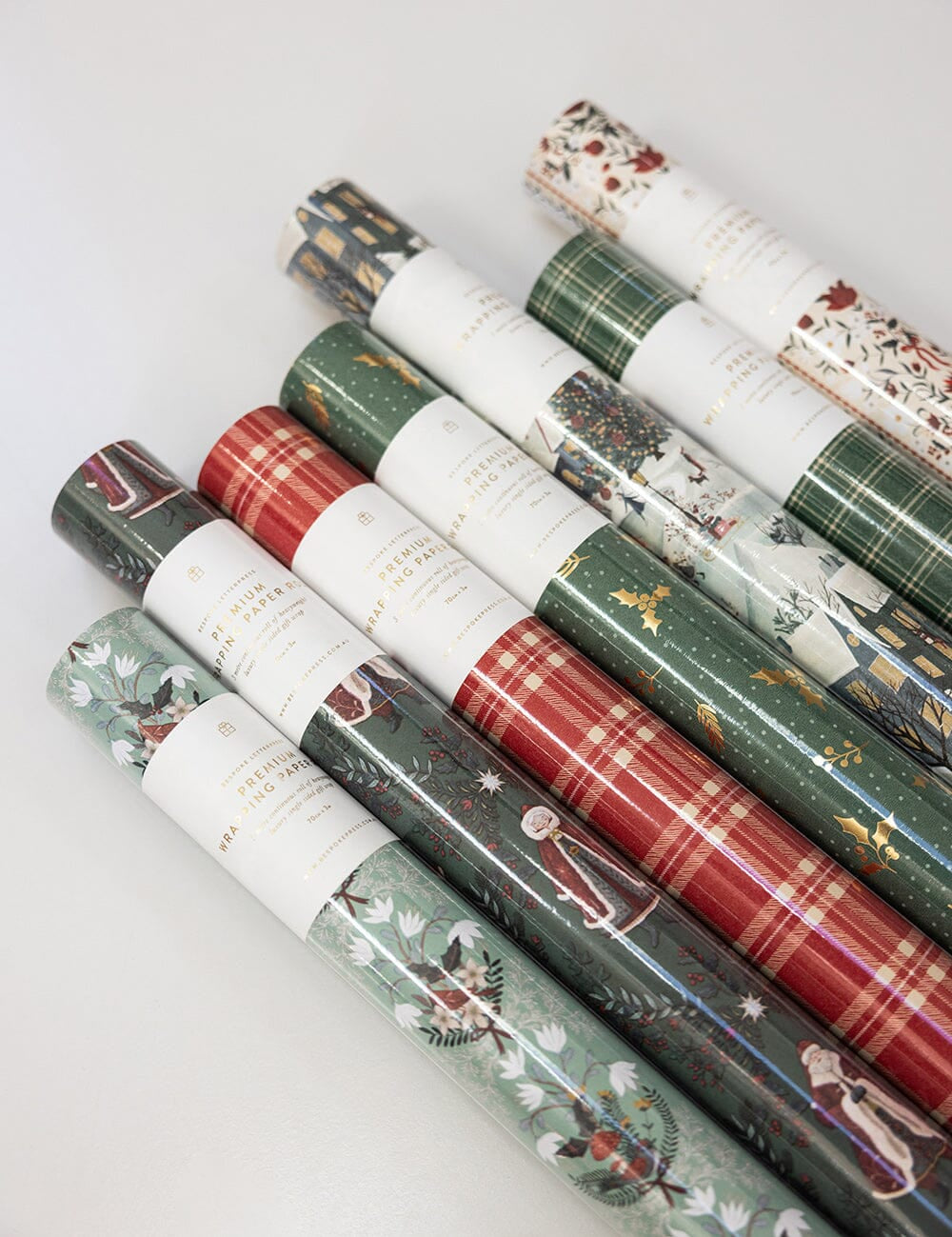 Mr & Mrs Claus Gift Wrap 3m - Pure Apotheca