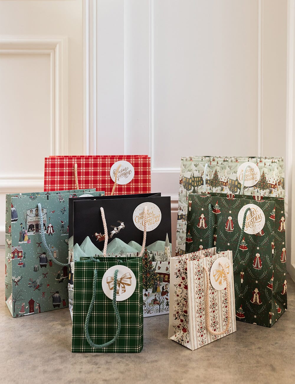 Mr & Mrs Claus Medium Gift Bag - Pure Apotheca