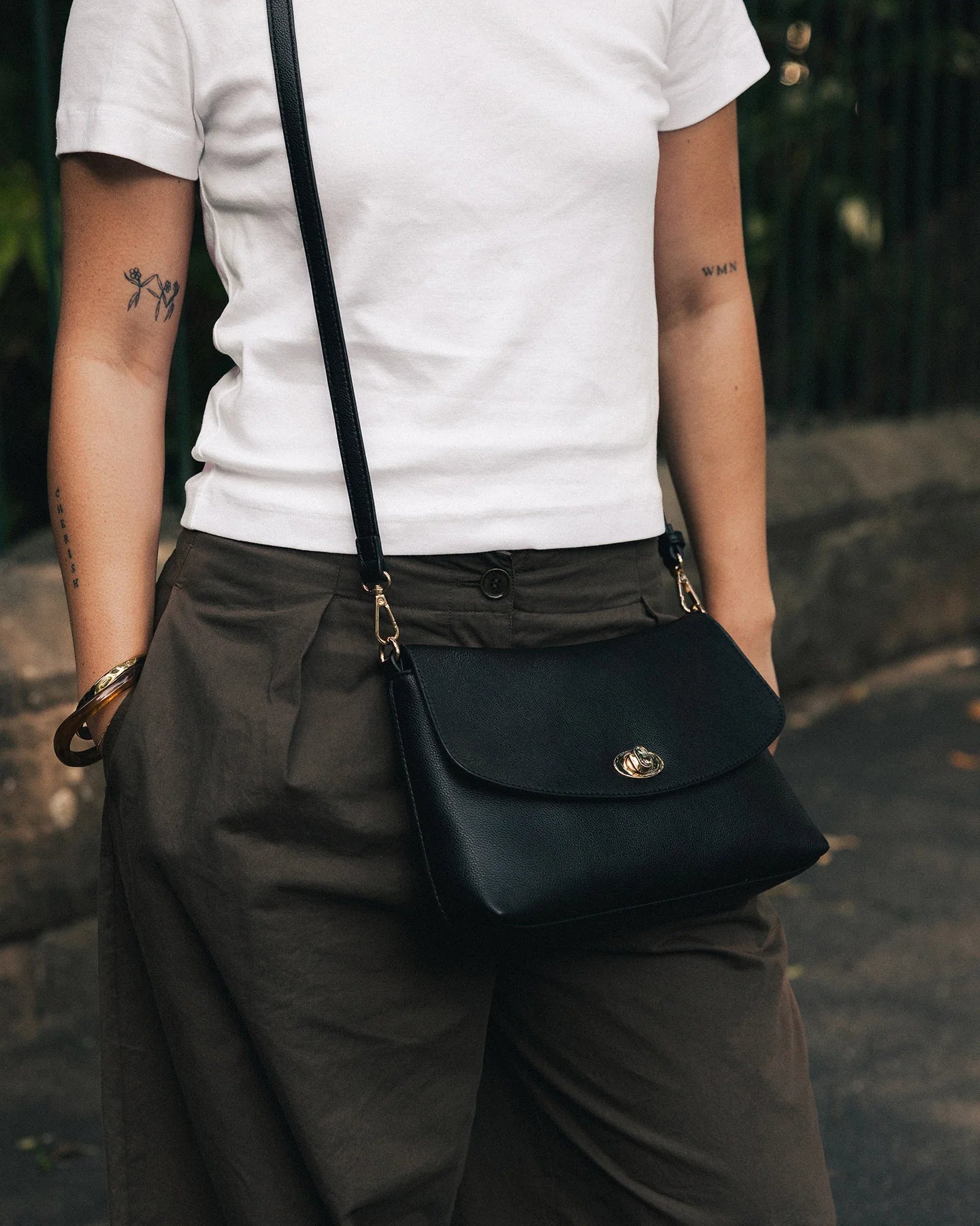 Nisha Shoulder Bag Black - Pure Apotheca