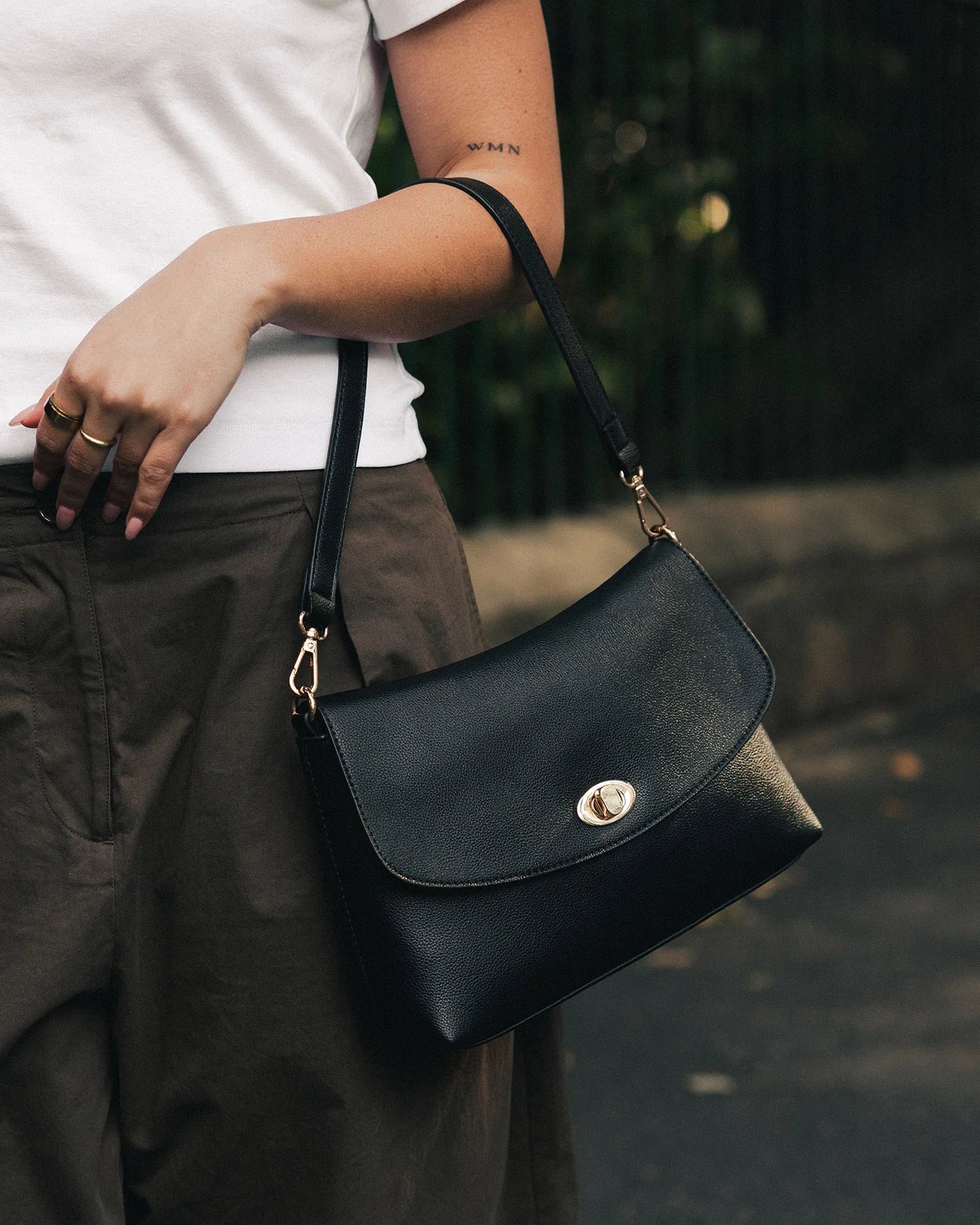 Nisha Shoulder Bag Black - Pure Apotheca