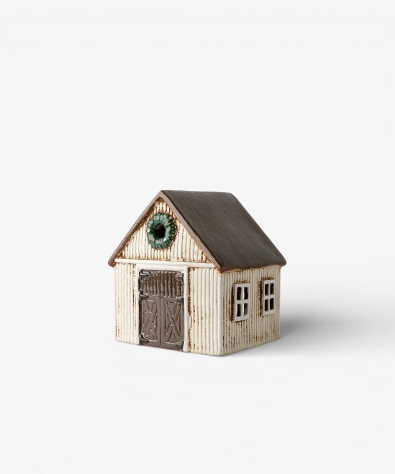 Nordgard Stable with Wreath - Pure Apotheca