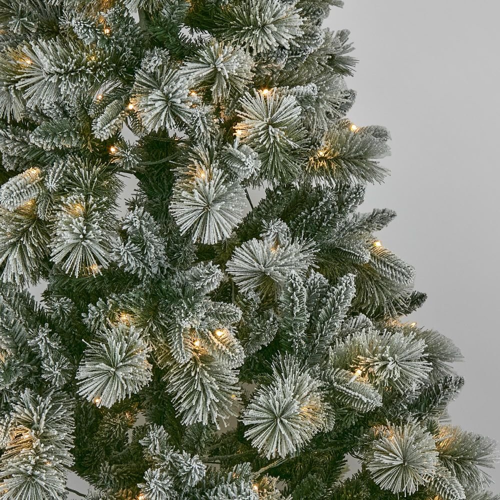 Norwegian Snowy Pine Tree 7ft/210cm With 450 LED Lights - Pure Apotheca