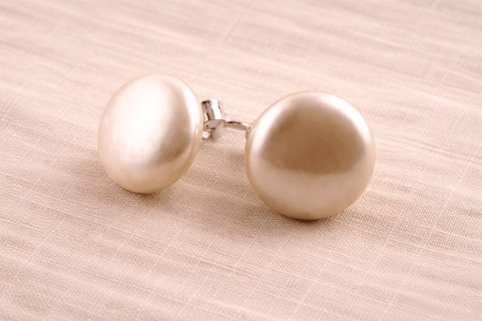 Ollie Flat Pearl Stud - Pure Apotheca