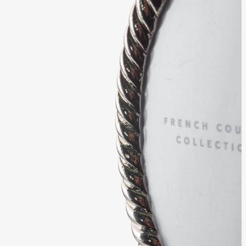 Oval Rope Design Hanging Photo Frame - Pure Apotheca