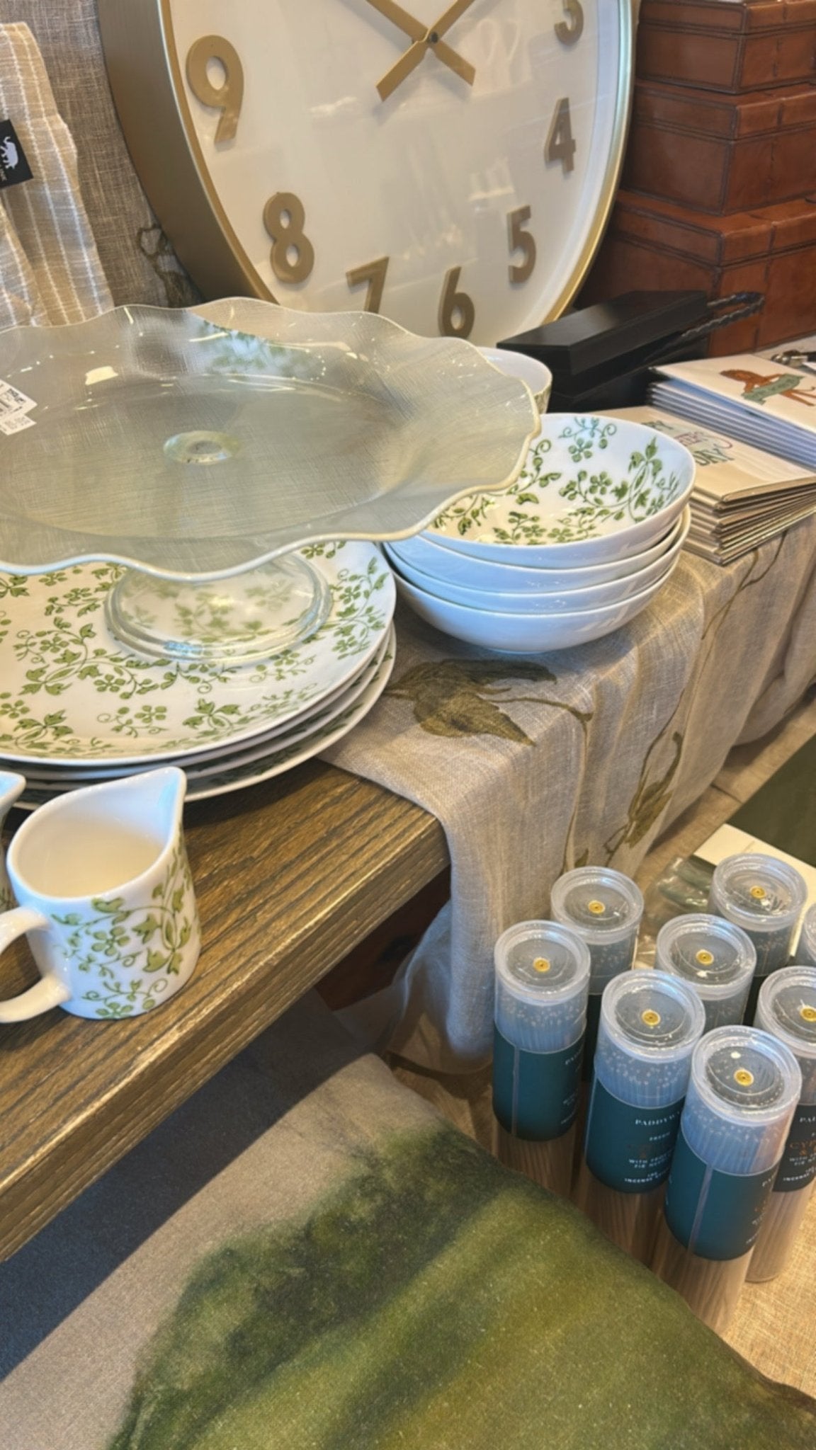 Raquel Glass Footed Cake Stand - Pure Apotheca