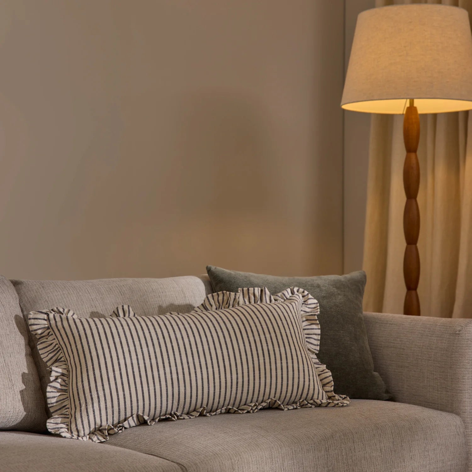 RUFFLES BLACK/NATURAL STRIPE CUSHION 35x70CM - Pure Apotheca