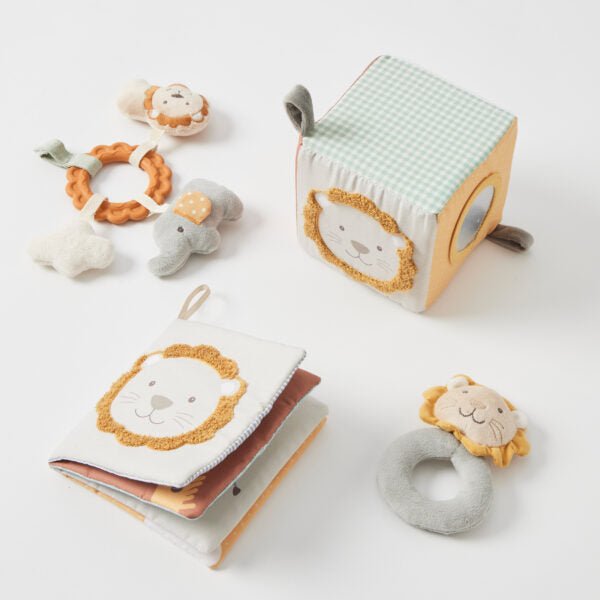 Safari Activity Toy - Pure Apotheca