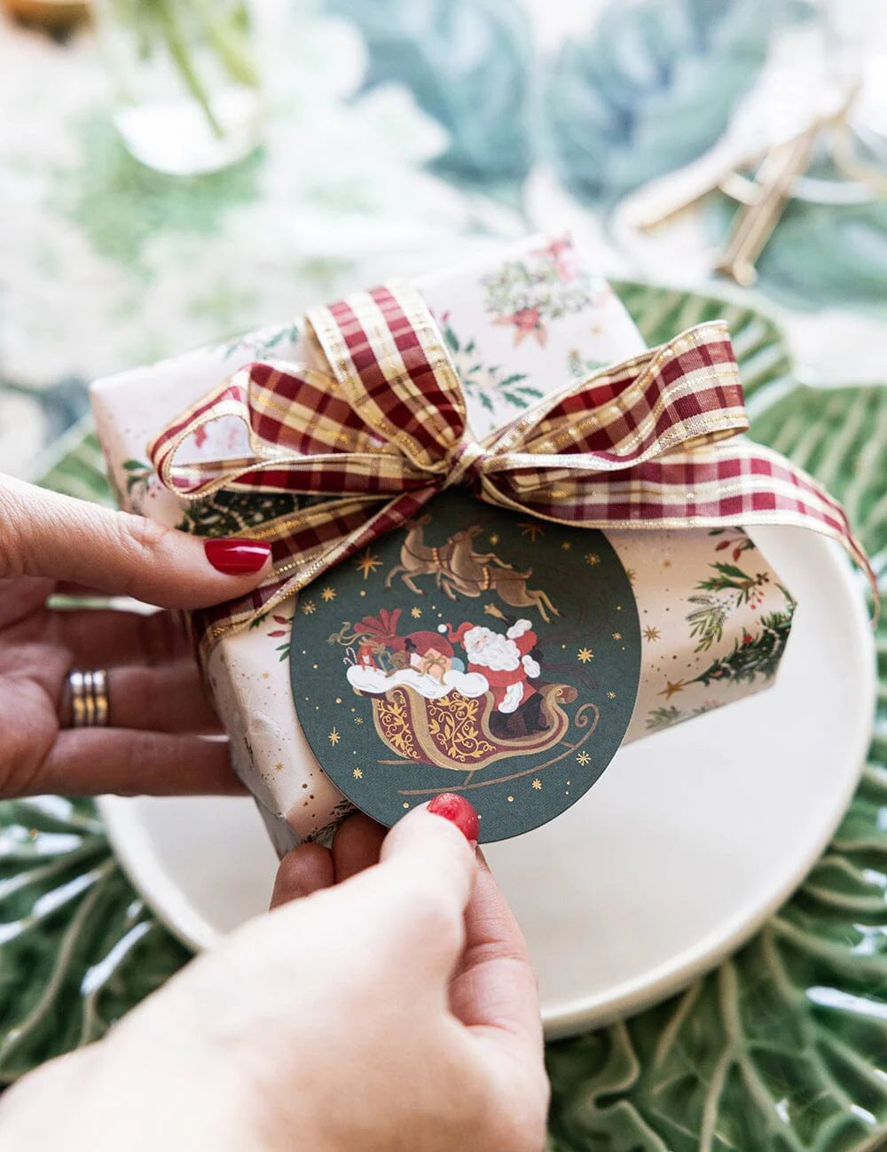 Santa Sleigh Gift Tags 6pk - Pure Apotheca