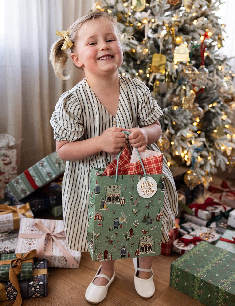 Santas Toy Workshop Medium Gift Bag - Pure Apotheca