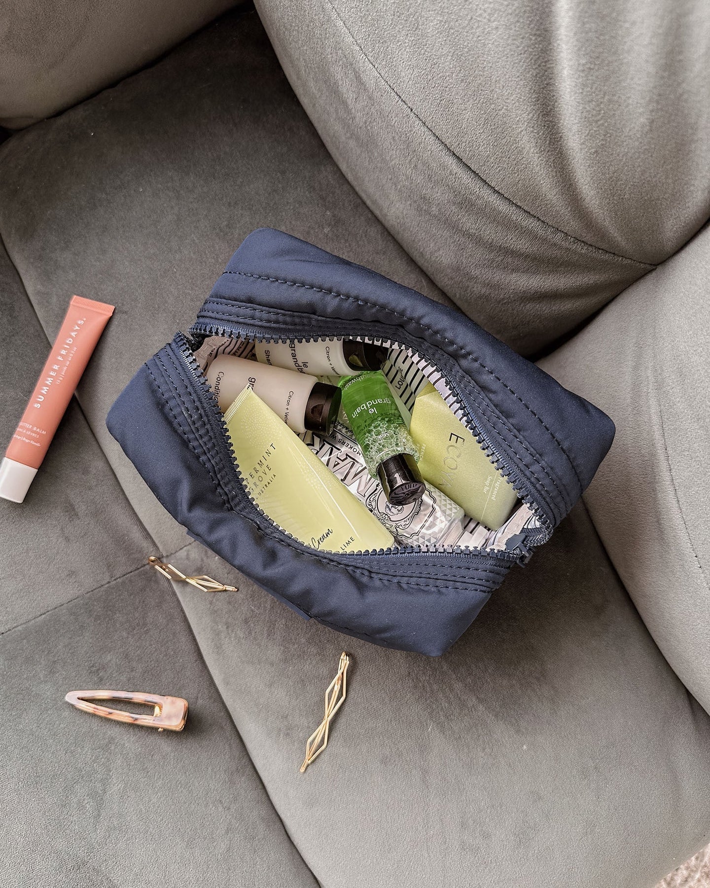 Santi Makeup Bag Navy - Pure Apotheca