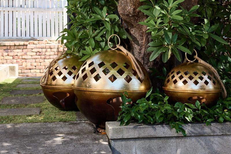 Set 3 Lattice Oversized Bells - Pure Apotheca
