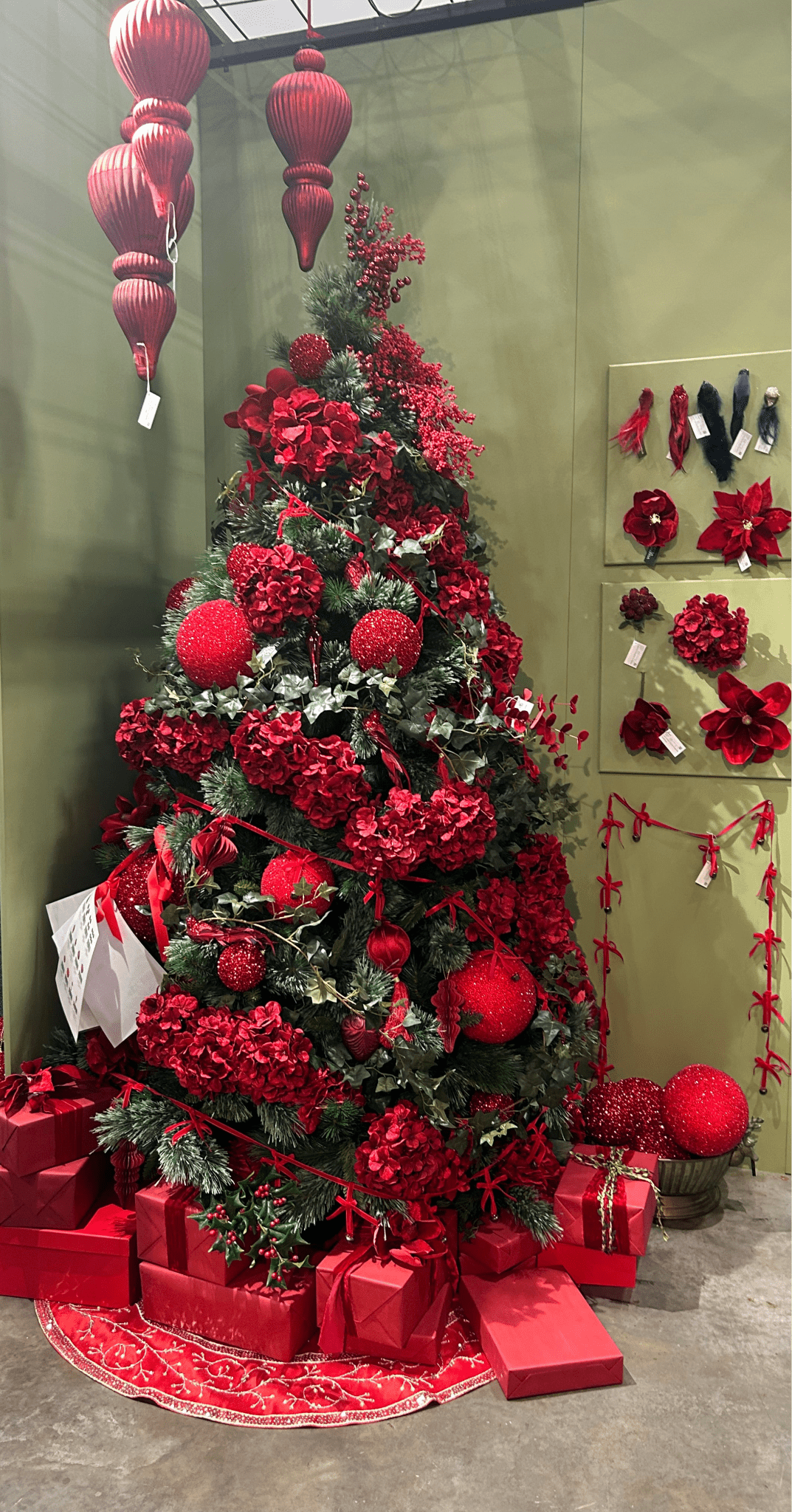 Silk Meander Tree Skirt Red - Pure Apotheca