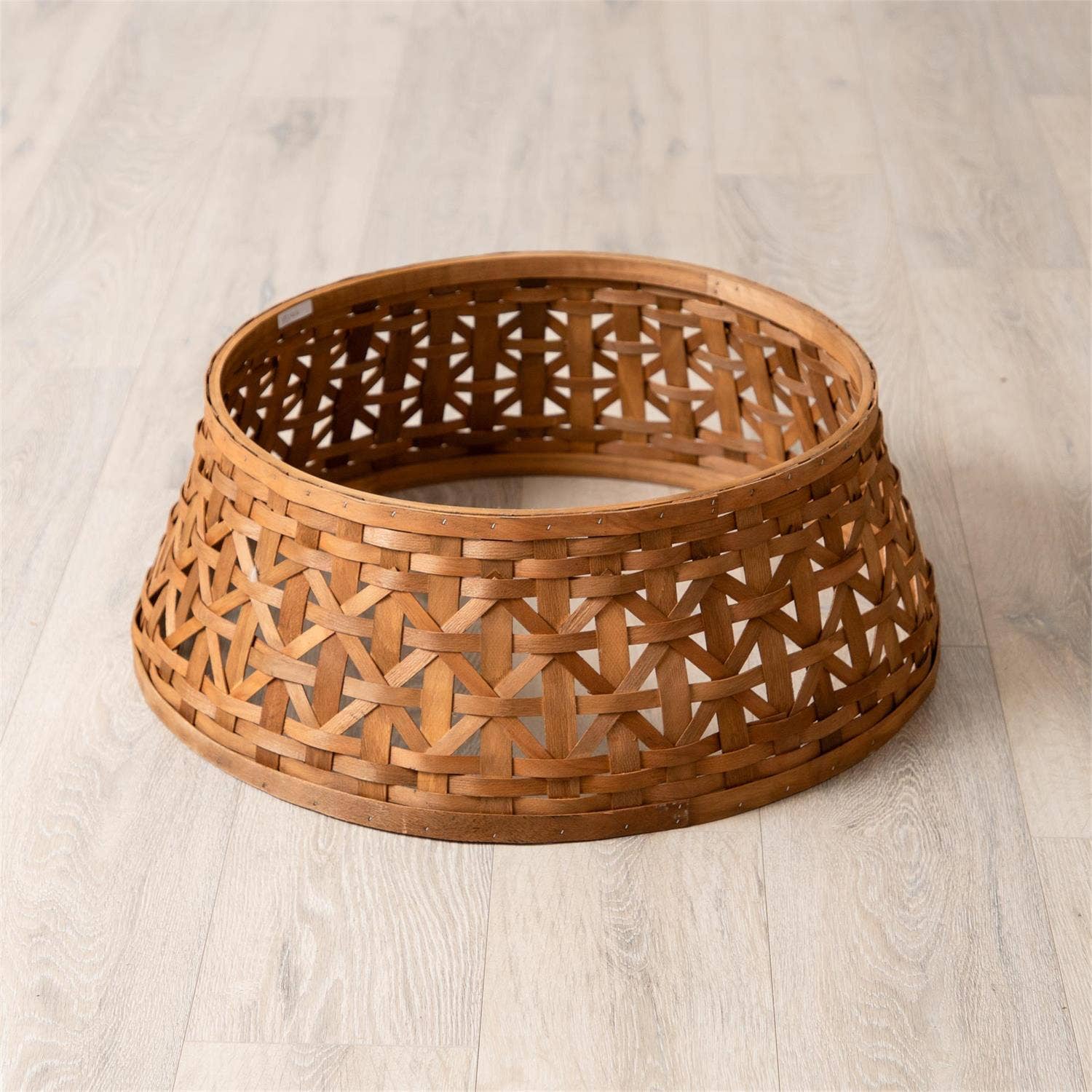 Spruce Wood Tree Collar - Pure Apotheca