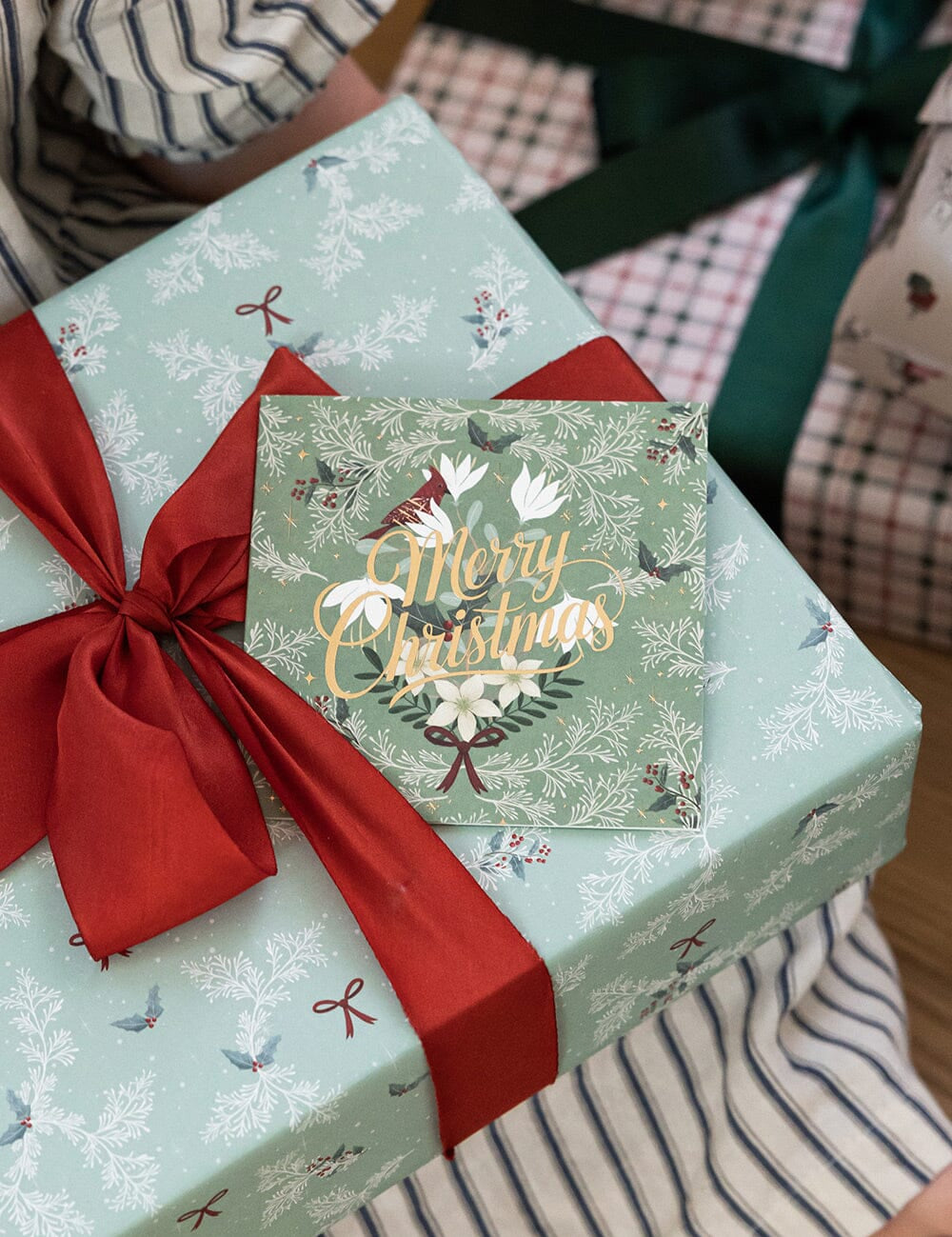 The Christmas Village 12pk Square Card Boxset - Pure Apotheca