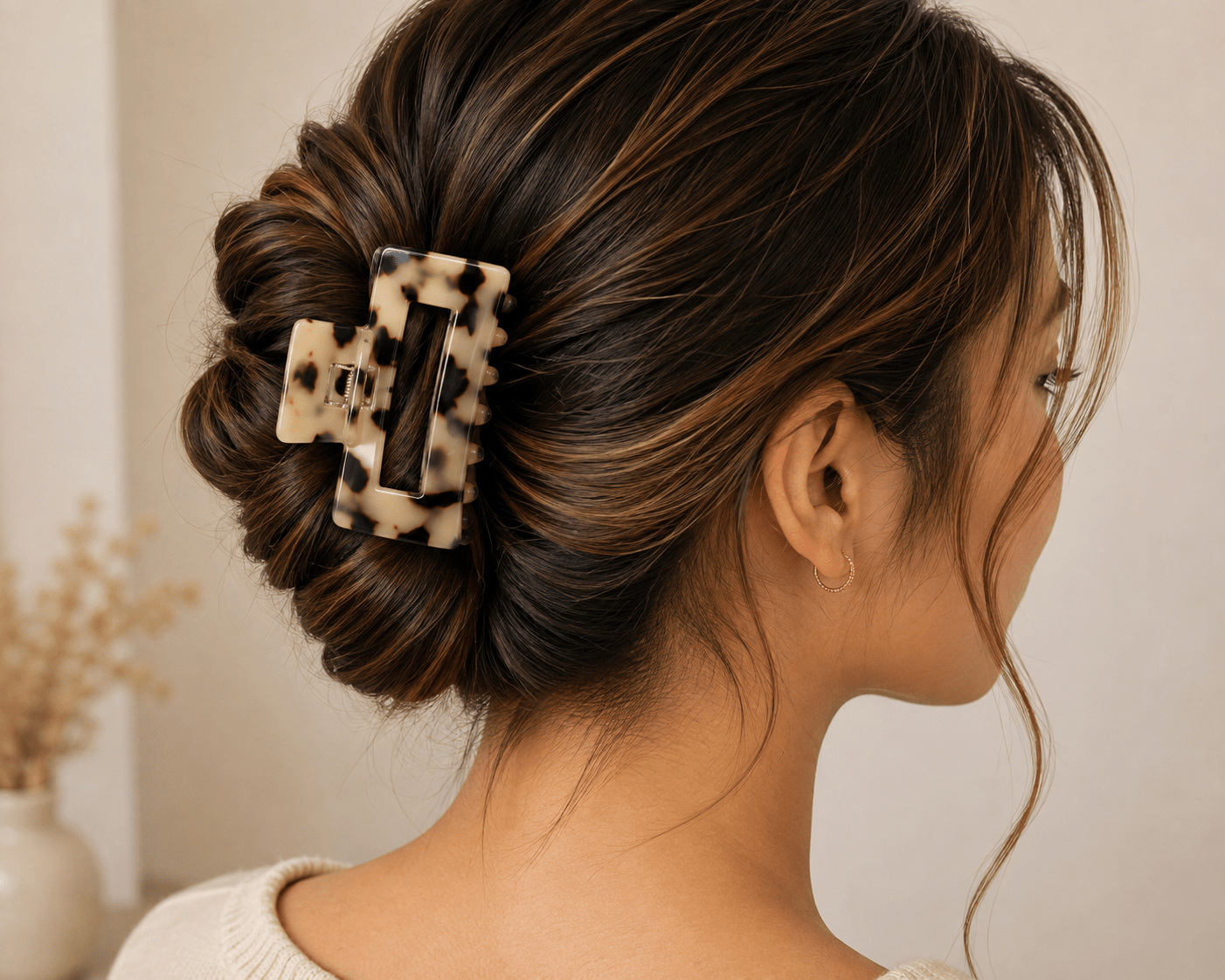 Tortoise Shell Hair Clip Beige - Pure Apotheca
