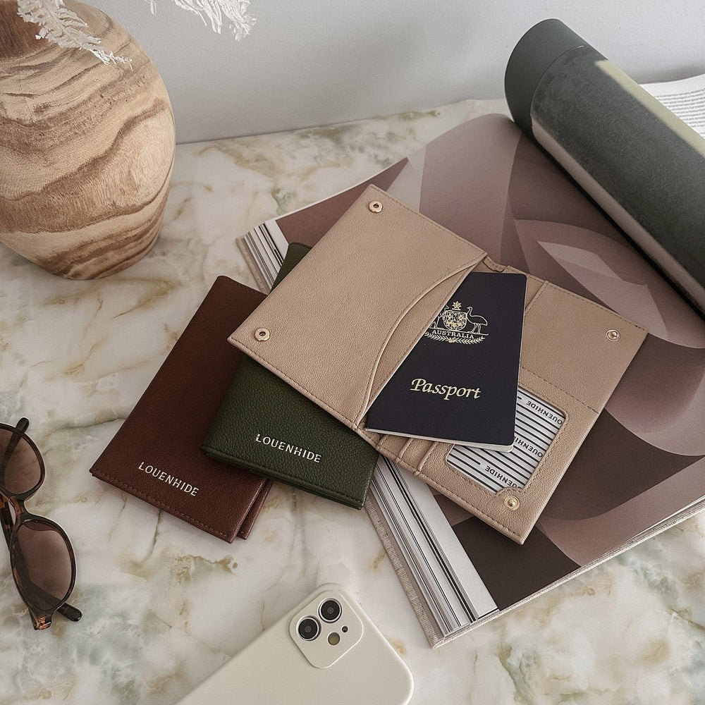 Venice Passport Holder Saddle Malt - Pure Apotheca